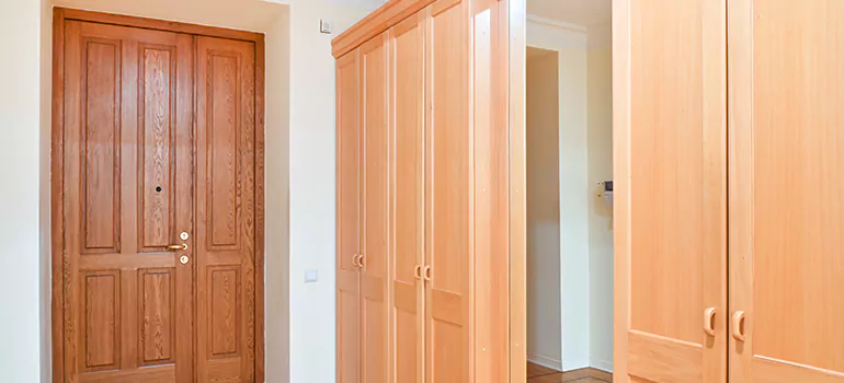 Glass Closet Door Repair in Opa-locka, FL